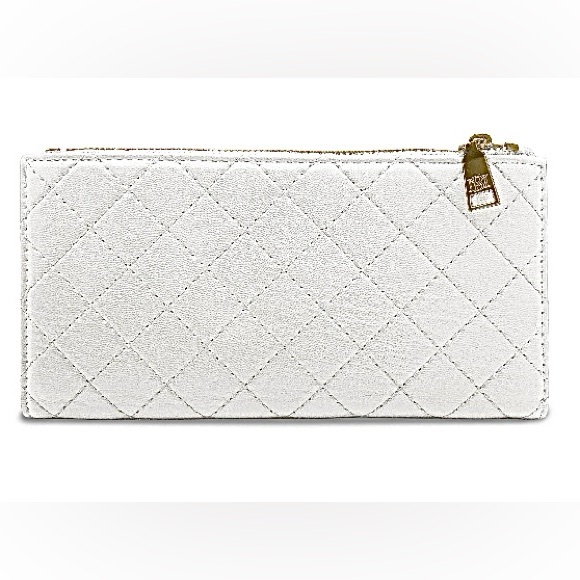 Badgley Mischka Sleek White Card Wallet with Exquisite Gold Hardware - Picture 3 of 3